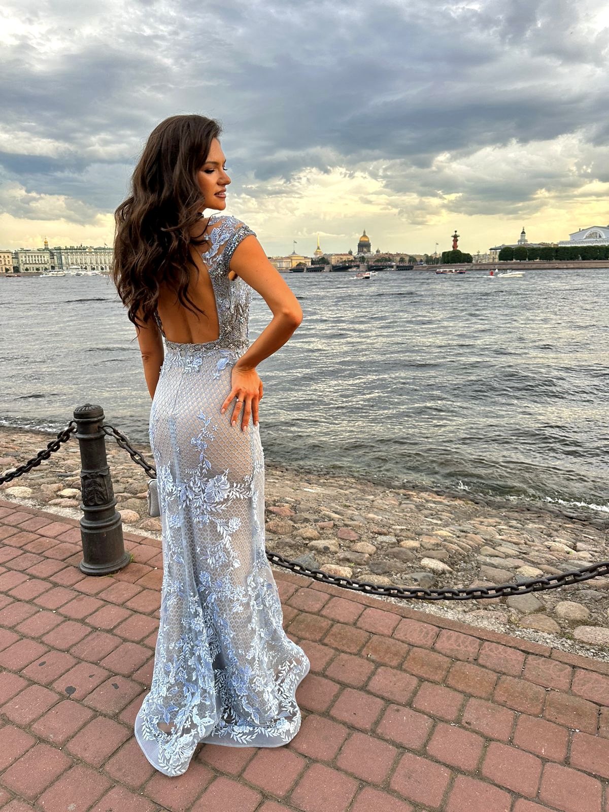 Mac Duggal голубое